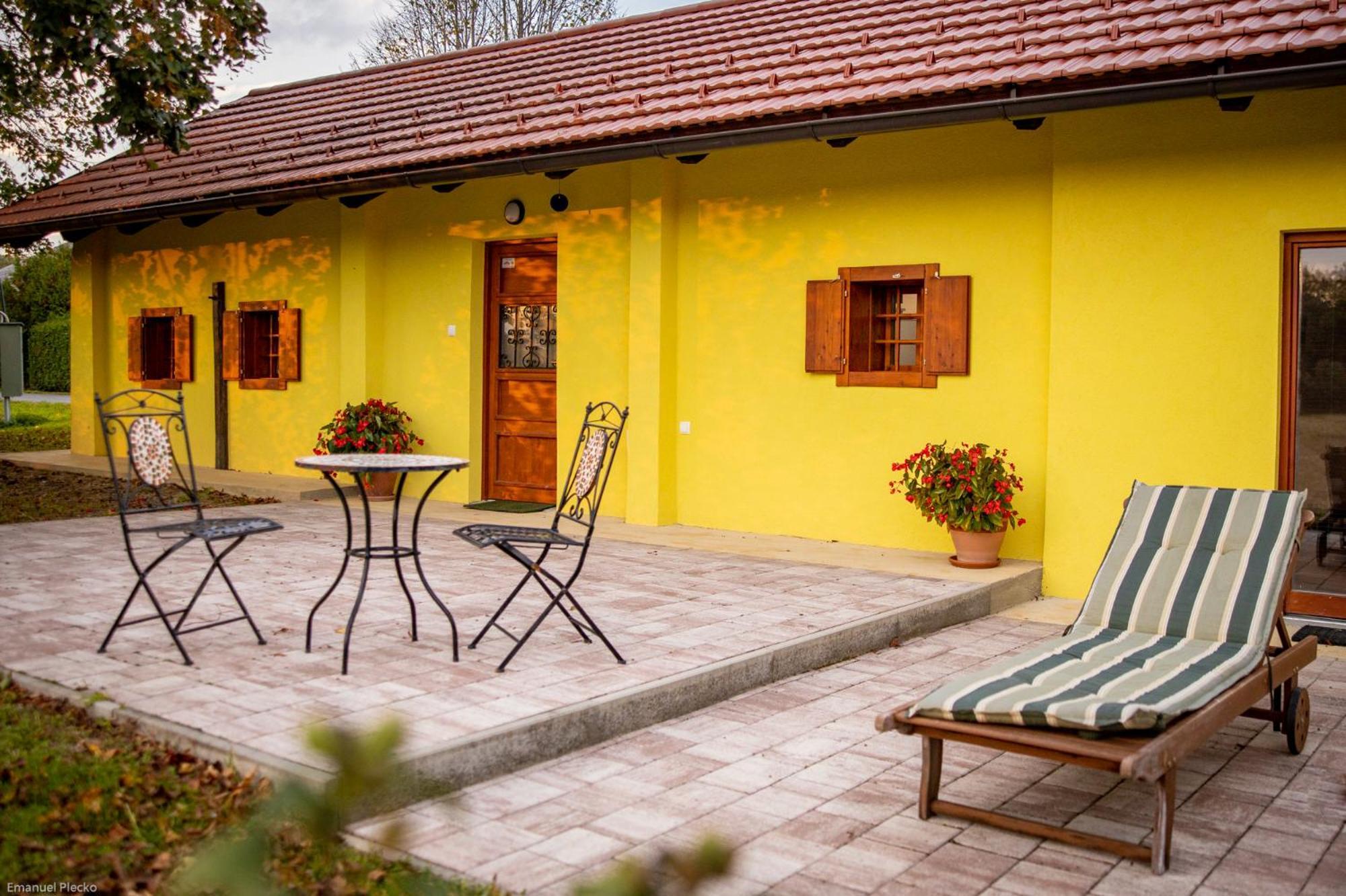 Hostel Strug Makole Εξωτερικό φωτογραφία
